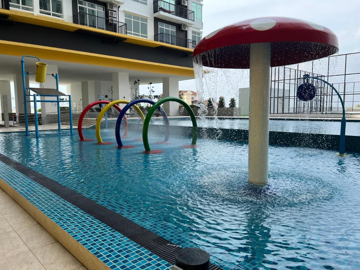 New!! Loving Night Novo 2Br 4-9Pax I Jonker I Netflix I Family Apartman Malacca Kültér fotó