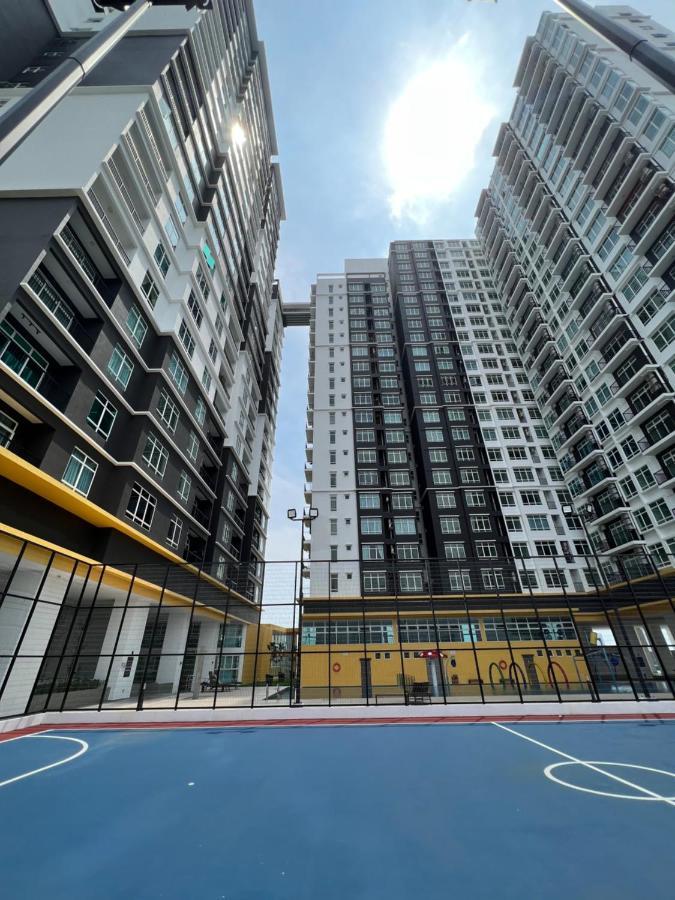 New!! Loving Night Novo 2Br 4-9Pax I Jonker I Netflix I Family Apartman Malacca Kültér fotó